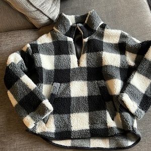 OLD NAVY - buffalo plaid sherpa